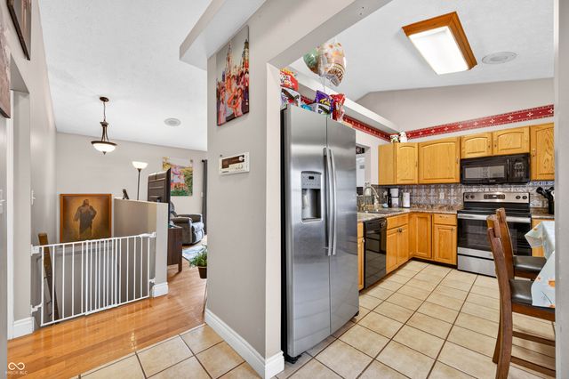 2823 Whitney Way, Seymour, IN 47274