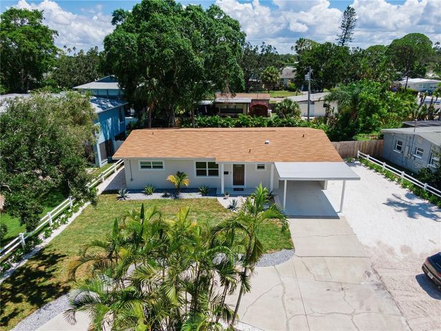 4135 SHORE ACRES BOULEVARD NE, St Petersburg, FL 33703