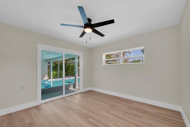 4135 SHORE ACRES BOULEVARD NE, St Petersburg, FL 33703