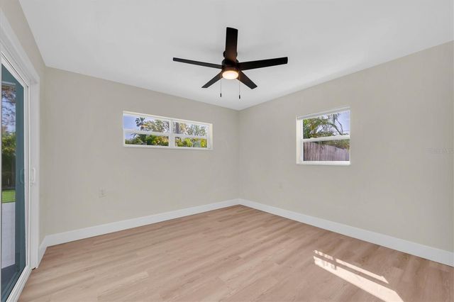 4135 SHORE ACRES BOULEVARD NE, St Petersburg, FL 33703