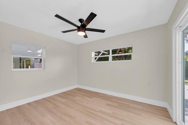 4135 SHORE ACRES BOULEVARD NE, St Petersburg, FL 33703