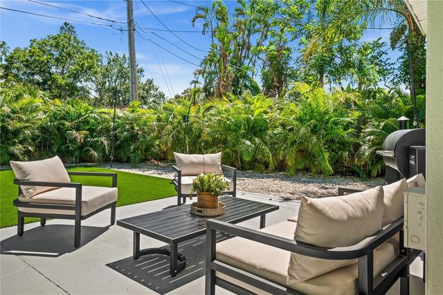 4135 SHORE ACRES BOULEVARD NE, St Petersburg, FL 33703