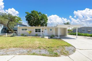 4135 SHORE ACRES BOULEVARD NE, St Petersburg, FL 33703