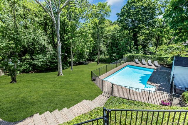 411 Hillside Avenue, West Sayville, NY 11796