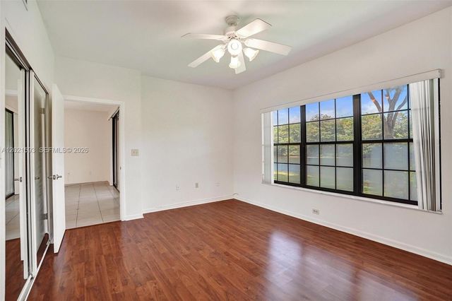 15825 SW 3rd Ct 103, Pembroke Pines, FL 33027