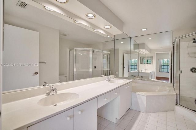 15825 SW 3rd Ct 103, Pembroke Pines, FL 33027