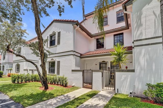 15825 SW 3rd Ct 103, Pembroke Pines, FL 33027