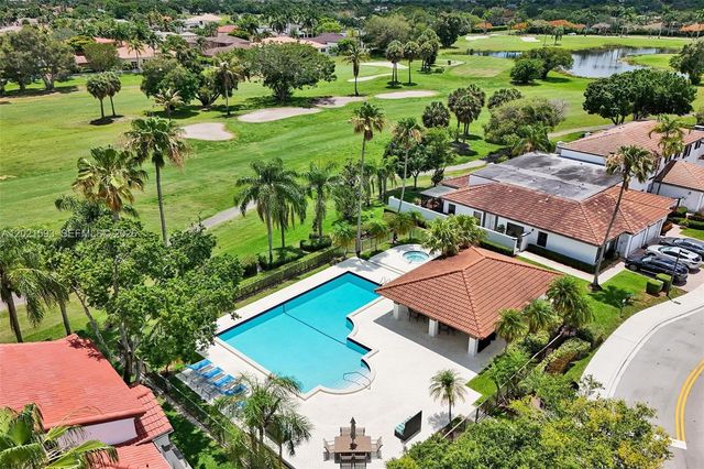 15825 SW 3rd Ct 103, Pembroke Pines, FL 33027