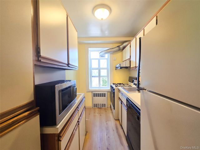 14035 Burden Crescent 504, Jamaica, NY 11435