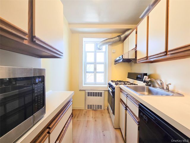 14035 Burden Crescent 504, Jamaica, NY 11435