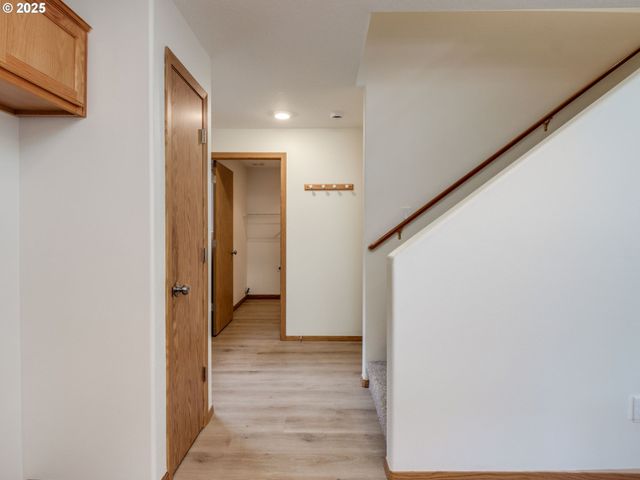 15360 Sw LEXINGTON Ln, Beaverton, OR 97007