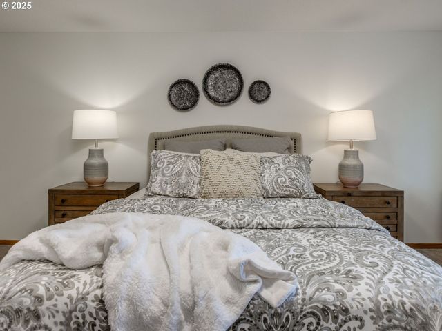 15360 Sw LEXINGTON Ln, Beaverton, OR 97007