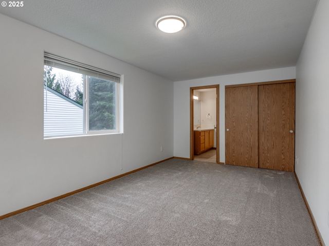 15360 Sw LEXINGTON Ln, Beaverton, OR 97007
