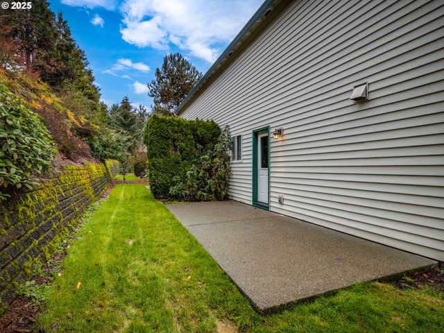 15360 Sw LEXINGTON Ln, Beaverton, OR 97007