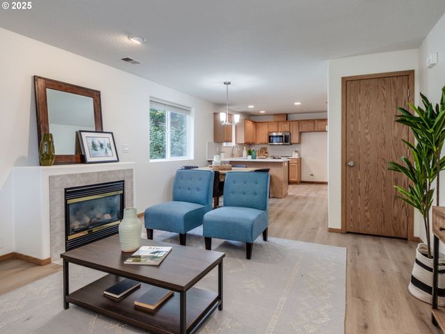 15360 Sw LEXINGTON Ln, Beaverton, OR 97007