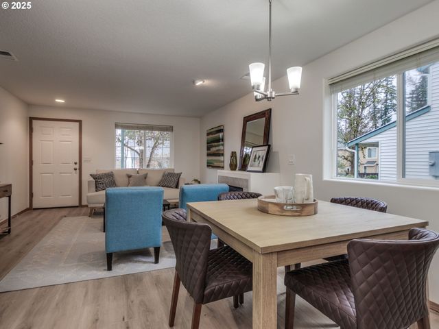 15360 Sw LEXINGTON Ln, Beaverton, OR 97007