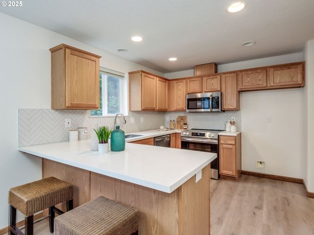 15360 Sw LEXINGTON Ln, Beaverton, OR 97007