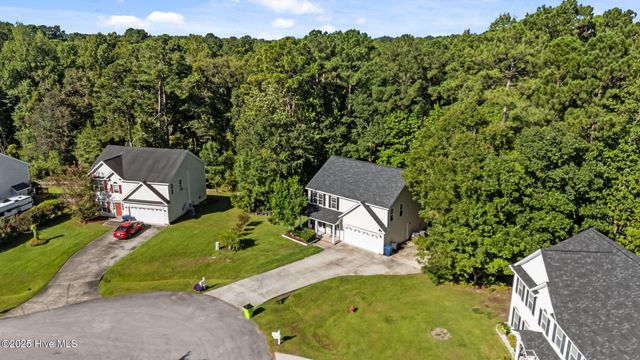 111 Twin Creek Lane, Havelock, NC 28532