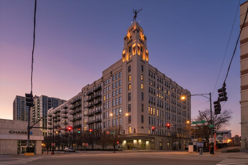 758 N Larrabee Street 208, Chicago, IL 60610