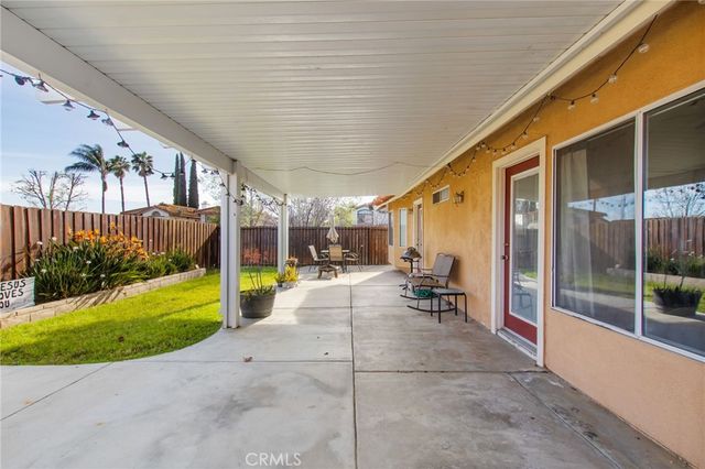 40160 Calle Yorba, Murrieta, CA 92562