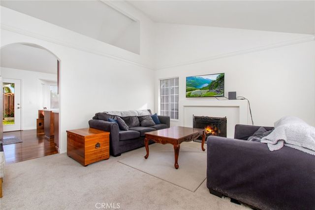 40160 Calle Yorba, Murrieta, CA 92562