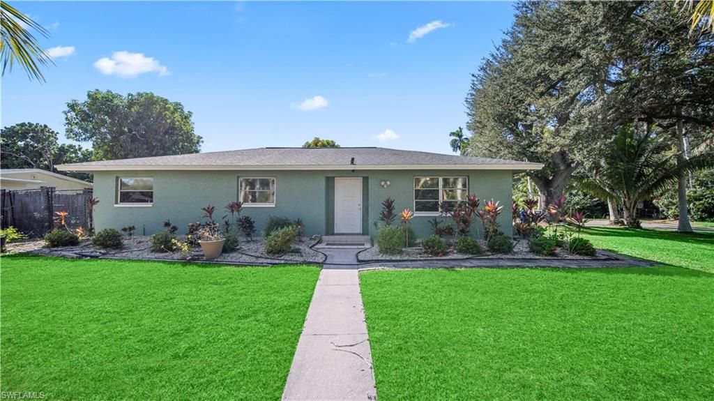 50 Palm Tree TER, Fort Myers, FL 33905