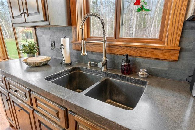 8009 County 78, Nisswa, MN 56468