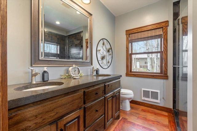 8009 County 78, Nisswa, MN 56468