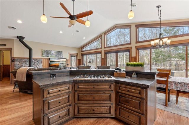 8009 County 78, Nisswa, MN 56468