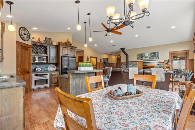 8009 County 78, Nisswa, MN 56468