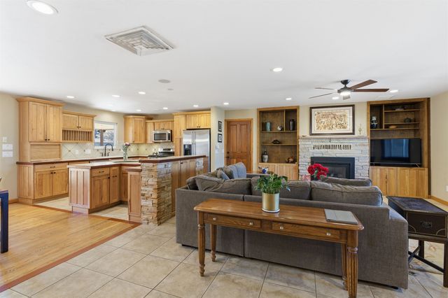 955 Lakeside Court, Grand Junction, CO 81506