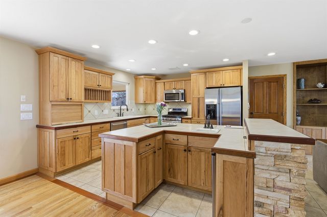 955 Lakeside Court, Grand Junction, CO 81506