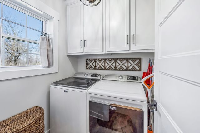 1869 Taurus Farm Rd, Lafayette, TN 37083