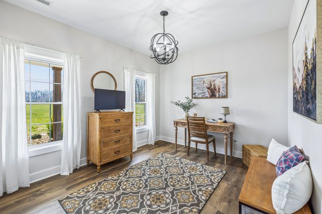 1869 Taurus Farm Rd, Lafayette, TN 37083