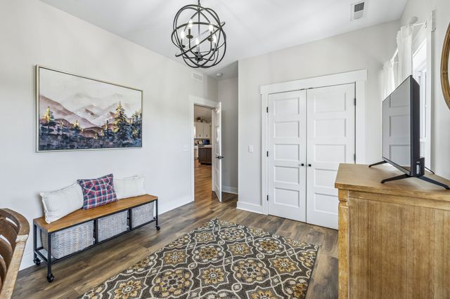 1869 Taurus Farm Rd, Lafayette, TN 37083