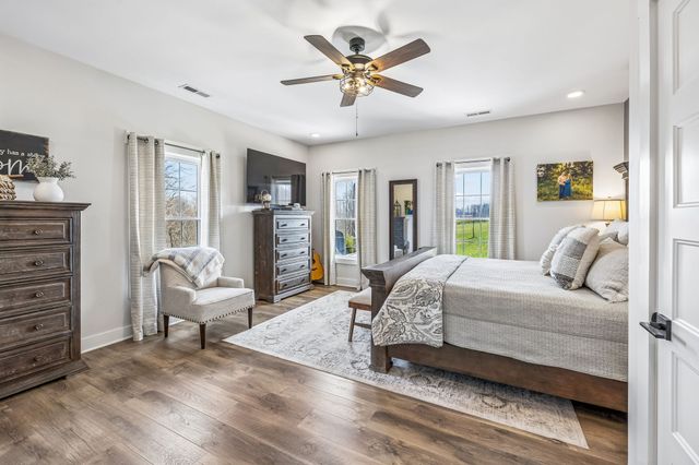 1869 Taurus Farm Rd, Lafayette, TN 37083