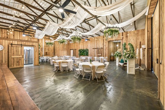 1869 Taurus Farm Rd, Lafayette, TN 37083