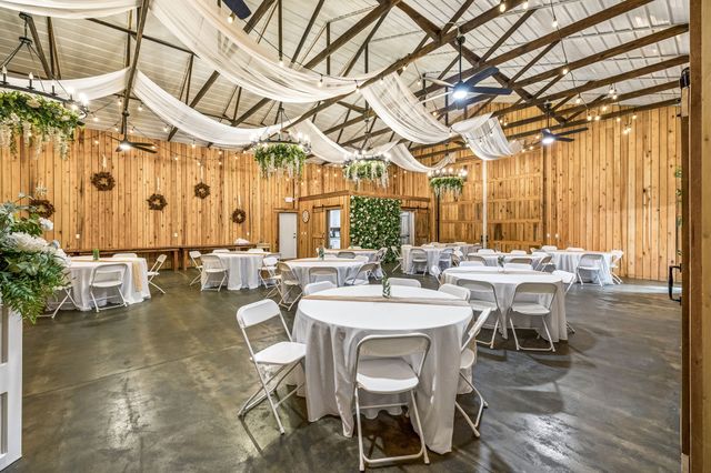 1869 Taurus Farm Rd, Lafayette, TN 37083