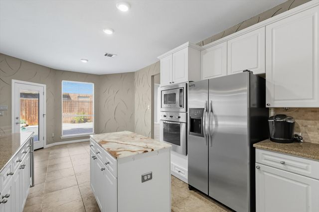 17912 Benchmark Drive, Dallas, TX 75252