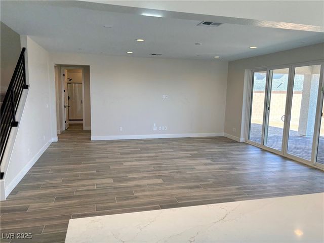 8836 Spencer Garrett Street, Las Vegas, NV 89113