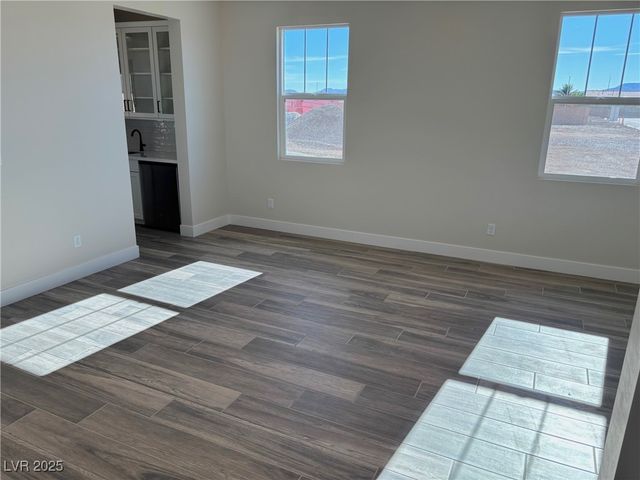 8836 Spencer Garrett Street, Las Vegas, NV 89113