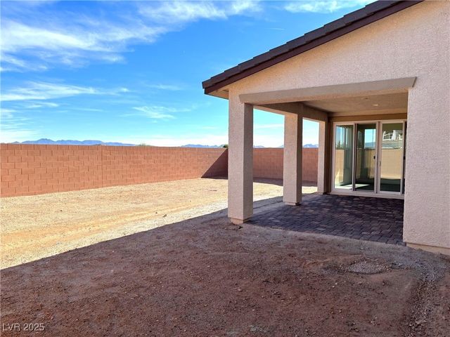 8836 Spencer Garrett Street, Las Vegas, NV 89113