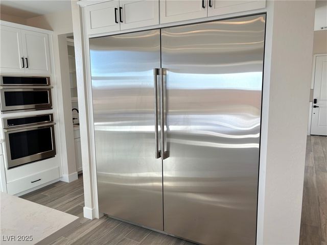 8836 Spencer Garrett Street, Las Vegas, NV 89113