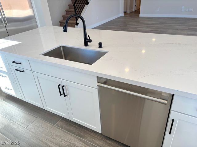 8836 Spencer Garrett Street, Las Vegas, NV 89113