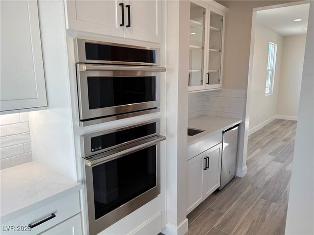 8836 Spencer Garrett Street, Las Vegas, NV 89113