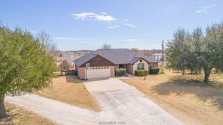 7374 Harris Lane, Bryan, TX 77808