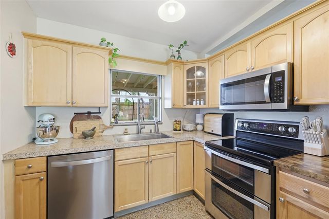 712 MALONE DRIVE, Orlando, FL 32810