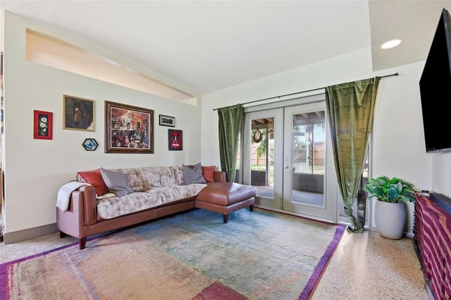 712 MALONE DRIVE, Orlando, FL 32810