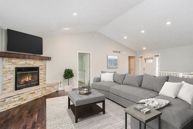 12031 Sandstone Drive, Wayland, MI 49348