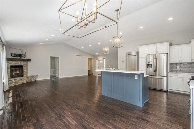 12031 Sandstone Drive, Wayland, MI 49348